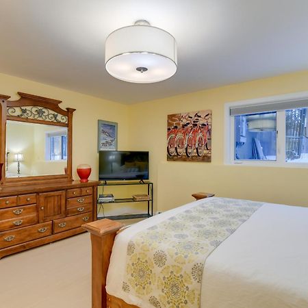 Anchorage Vacation Rental Near Coastal Trail! Екстер'єр фото